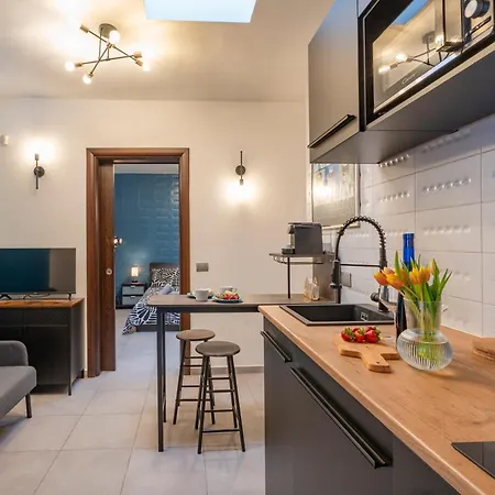 Apartamento Guesthost - Welchome In The Heart Of Bari! Bari