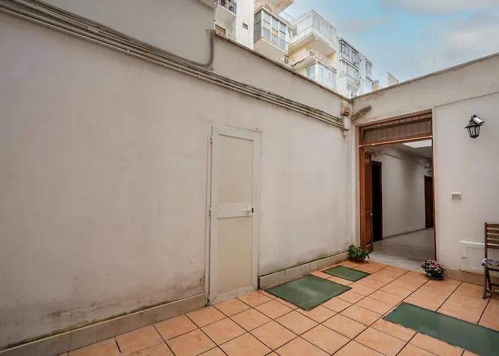 Guesthost - Welchome In The Heart Of Bari! *