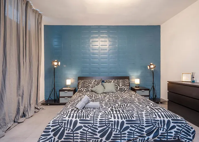 Guesthost - Welchome In The Heart Of Bari! Appartamento *