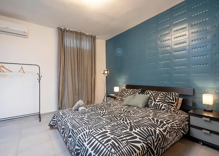 Guesthost - Welchome In The Heart Of Bari! Appartamento Bari